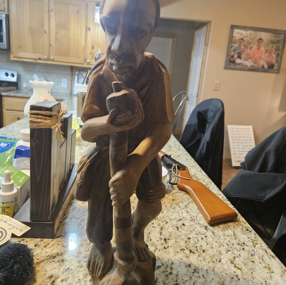 Statue - Picture 14 of 16